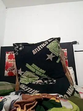 MaximoSualteza777 online show from October 26, 2025, 6:41 am