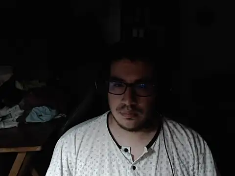 Snapshot of thealfawolf01 chatting on January 7, 2025, 12:55 am thealfawolf01 online show from January 7, 2025, 12:55 am