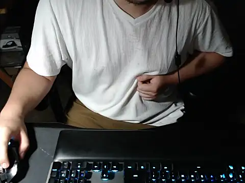 Snapshot of thealfawolf01 chatting on October 12, 2025, 12:59 pm thealfawolf01 online show from October 12, 2025, 12:59 pm