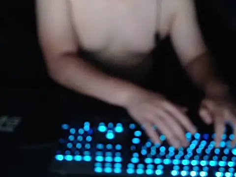 Snapshot of thealfawolf01 chatting on January 15, 2026, 11:41 pm thealfawolf01 online show from January 15, 2026, 11:41 pm