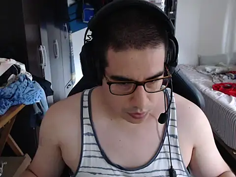 Snapshot of thealfawolf01 chatting on February 7, 2026, 7:50 pm thealfawolf01 online show from February 7, 2026, 7:50 pm