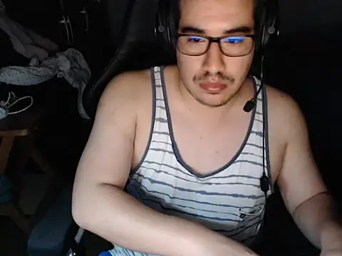 thealfawolf01 online show from June 17, 2026, 6:27 am