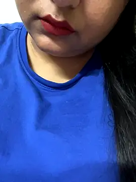 smile pretty online show from October 17, 2025, 7:05 pm