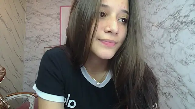 Snapshot of _Emily_v chatting on December 19, 2024, 8:34 pm Emily v online show from December 19, 2024, 8:34 pm