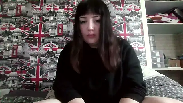 Lynylou online show from October 13, 2025, 7:30 am