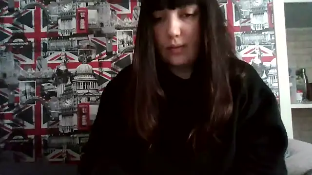 Snapshot of Lynylou chatting on January 7, 2026, 12:51 pm Lynylou online show from January 7, 2026, 12:51 pm