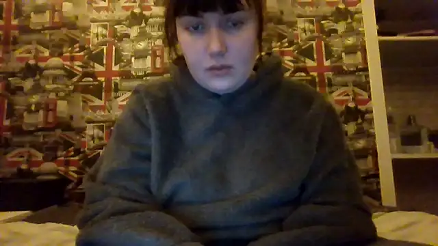 Snapshot of Lynylou chatting on January 15, 2026, 3:27 pm Lynylou online show from January 15, 2026, 3:27 pm