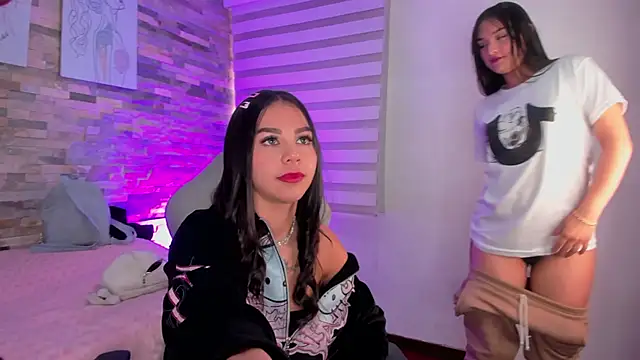 kendall as online show from December 6, 2024, 4:17 pm