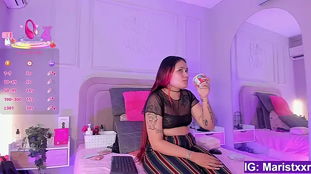 Maristxxr online show from November 26, 2025, 7:37 pm