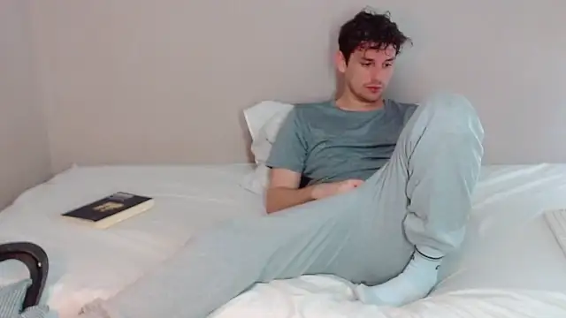 Elio555 online show from January 11, 2025, 6:54 pm