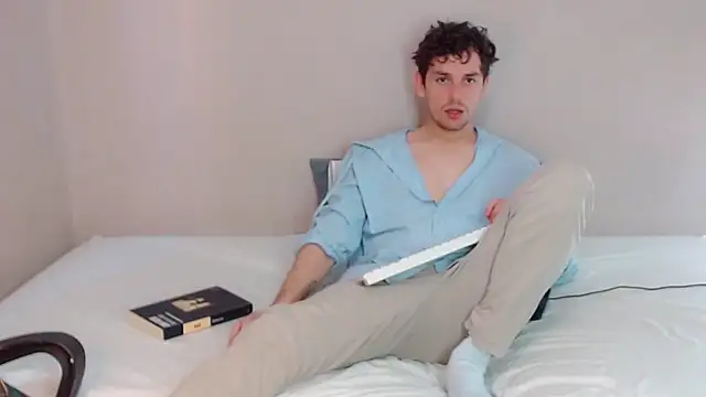 Elio555 online show from January 12, 2025, 4:50 pm