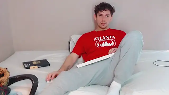 Elio555 online show from January 15, 2025, 8:26 pm