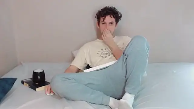 Elio555 online show from February 9, 2025, 4:14 am