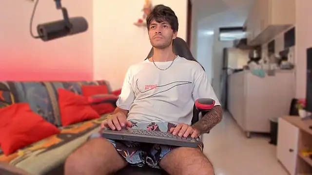 justin stark7 online show from November 21, 2025, 7:34 pm