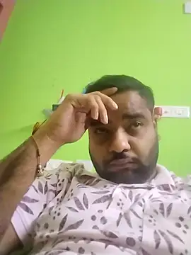 Snapshot of Rmoeo92 chatting on October 26, 2025, 9:04 am Rmoeo92 online show from October 26, 2025, 9:04 am