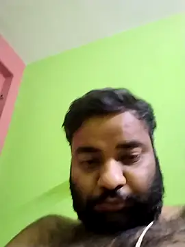 Snapshot of Rmoeo92 chatting on December 13, 2025, 8:04 pm Rmoeo92 online show from December 13, 2025, 8:04 pm