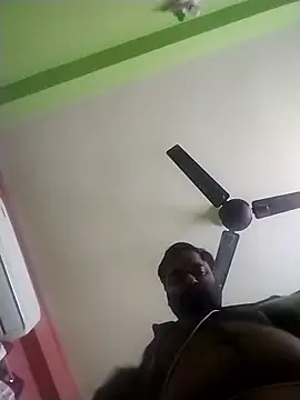 Snapshot of Rmoeo92 chatting on January 15, 2026, 1:54 am Rmoeo92 online show from January 15, 2026, 1:54 am