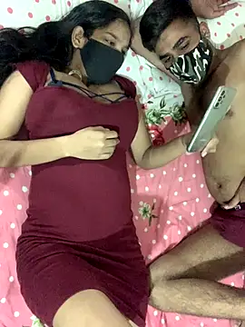 Snapshot of hottiess69 chatting on September 11, 2025, 5:24 pm hottiess69 online show from September 11, 2025, 5:24 pm