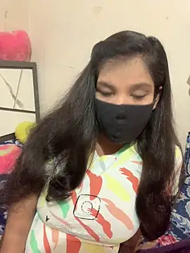 Snapshot of hottiess69 chatting on October 15, 2025, 5:07 am hottiess69 online show from October 15, 2025, 5:07 am