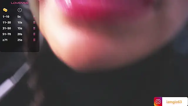 Snapshot of Georgina_1t chatting on February 13, 2025, 3:03 pm Georgina 1t online show from February 13, 2025, 3:03 pm