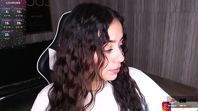 Snapshot of Georgina_1t chatting on March 5, 2025, 11:28 am Georgina 1t online show from March 5, 2025, 11:28 am