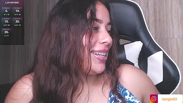 Snapshot of Georgina_1t chatting on March 7, 2025, 7:27 pm Georgina 1t online show from March 7, 2025, 7:27 pm