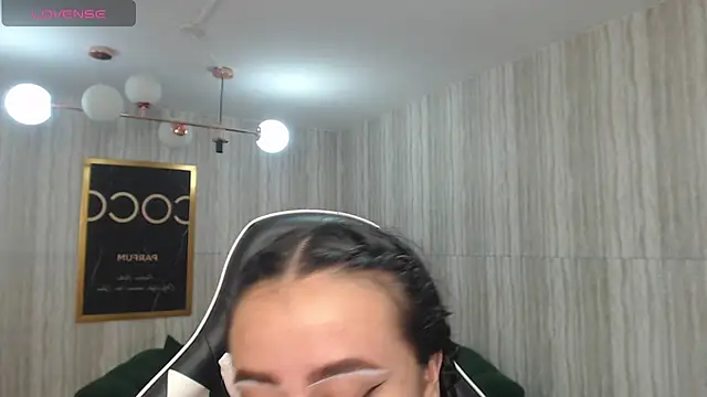 Snapshot of Georgina_1t chatting on March 21, 2025, 10:50 am Georgina 1t online show from March 21, 2025, 10:50 am