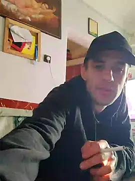 Snapshot of Rejtelmesest chatting on December 7, 2024, 8:55 am Rejtelmesest online show from December 7, 2024, 8:55 am