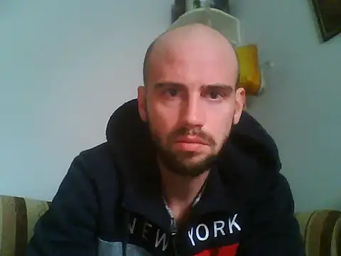 Snapshot of Rejtelmesest chatting on February 9, 2026, 9:35 am Rejtelmesest online show from February 9, 2026, 9:35 am