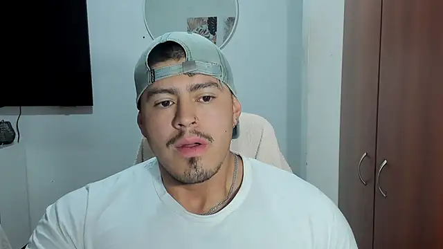 Baltazar Dupont online show from April 10, 2026, 11:04 am