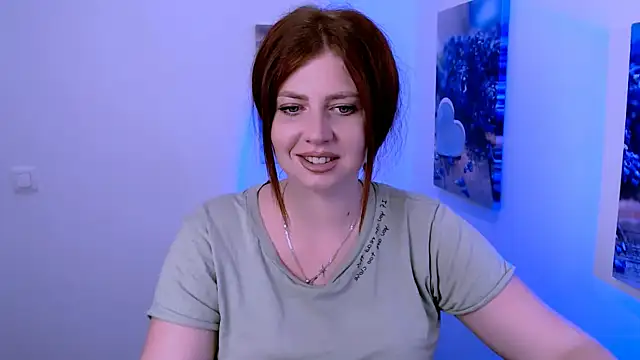 Lizzy Love online show from September 30, 2025, 1:16 pm