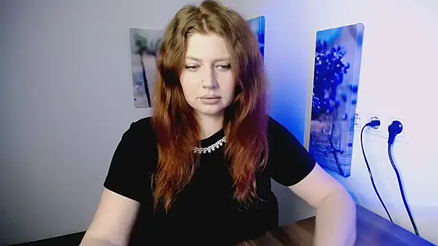 Snapshot of Lizzy_Love chatting on February 26, 2026, 9:08 am Lizzy Love online show from February 26, 2026, 9:08 am