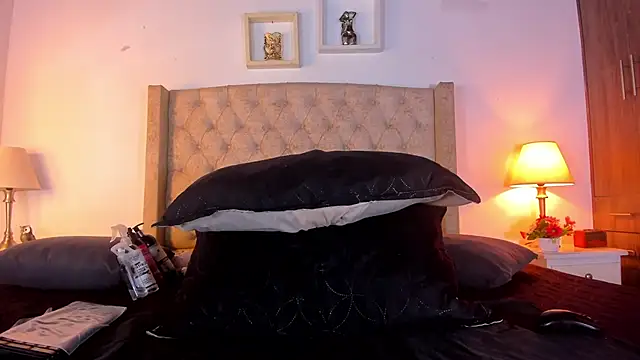 Snapshot of allisson_m chatting on March 5, 2026, 12:12 pm allisson m online show from March 5, 2026, 12:12 pm