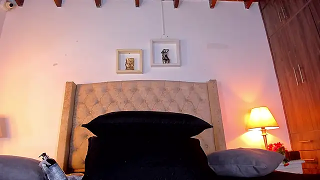 Snapshot of allisson_m chatting on March 16, 2026, 12:09 pm allisson m online show from March 16, 2026, 12:09 pm