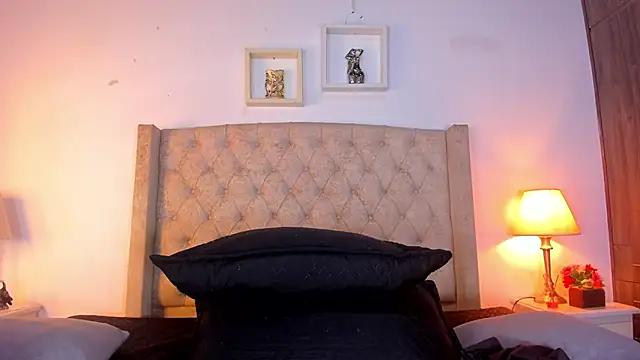 Snapshot of allisson_m chatting on March 20, 2026, 12:10 pm allisson m online show from March 20, 2026, 12:10 pm