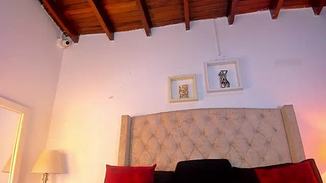 Snapshot of allisson_m chatting on March 24, 2026, 12:10 pm allisson m online show from March 24, 2026, 12:10 pm