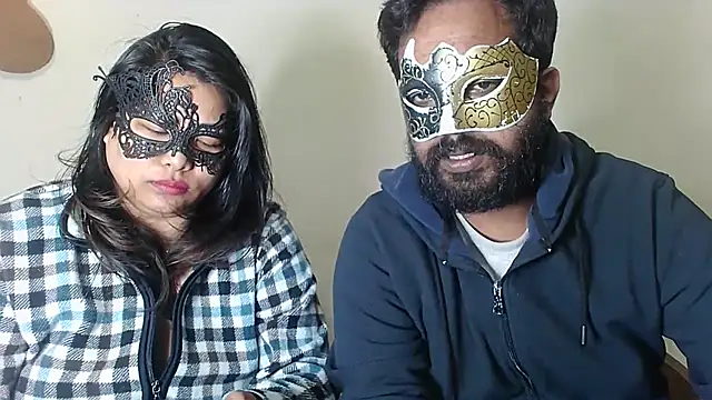 Snapshot of Cutehornycouples chatting on December 22, 2025, 6:05 pm Cutehornycouples online show from December 22, 2025, 6:05 pm