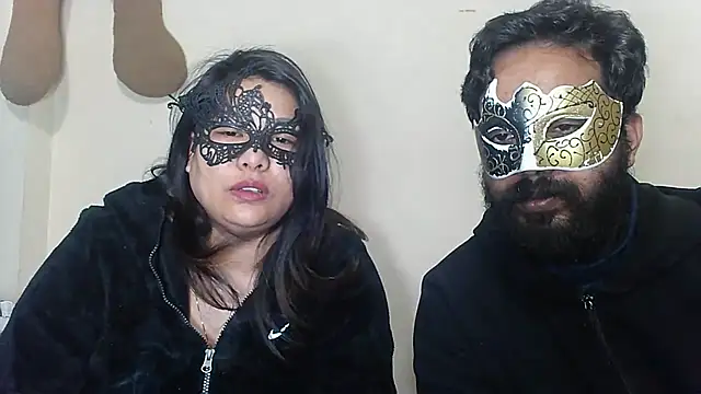 Snapshot of Cutehornycouples chatting on January 14, 2026, 6:02 pm Cutehornycouples online show from January 14, 2026, 6:02 pm