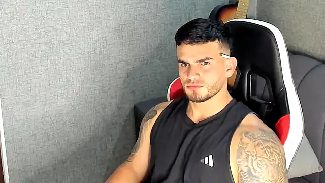 Ricardogo19 online show from November 10, 2025, 11:04 pm