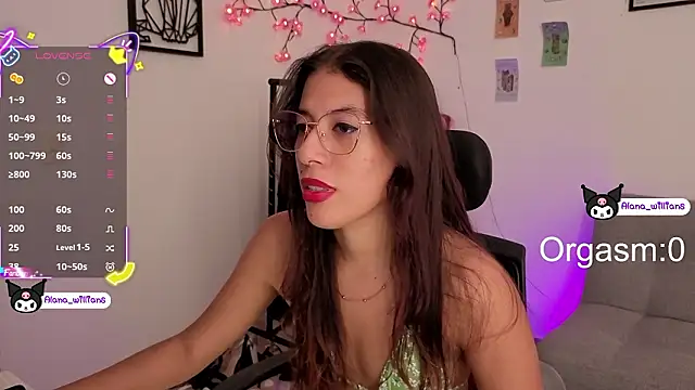 Snapshot of 1Alana_W chatting on February 25, 2026, 12:37 pm 1Alana W online show from February 25, 2026, 12:37 pm