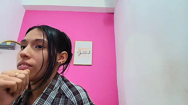 Snapshot of yourcuteneighbourr chatting on January 11, 2025, 9:36 am yourcuteneighbourr online show from January 11, 2025, 9:36 am