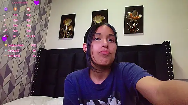 Snapshot of yourcuteneighbourr chatting on January 18, 2025, 6:13 am yourcuteneighbourr online show from January 18, 2025, 6:13 am