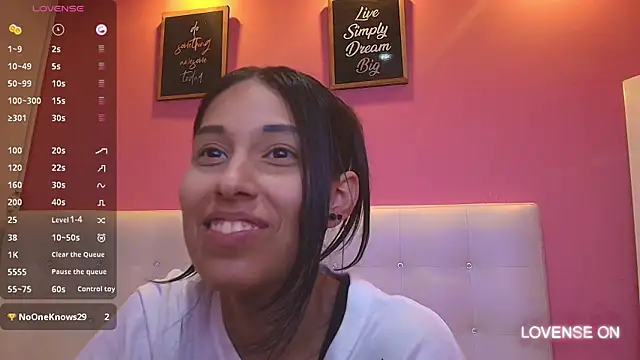 Snapshot of yourcuteneighbourr chatting on February 8, 2025, 9:35 am yourcuteneighbourr online show from February 8, 2025, 9:35 am