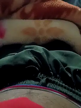 Snapshot of rjxraj chatting on December 5, 2025, 4:03 pm rjxraj online show from December 5, 2025, 4:03 pm