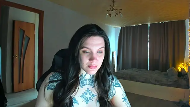 AizaRose online show from March 17, 2026, 6:39 am