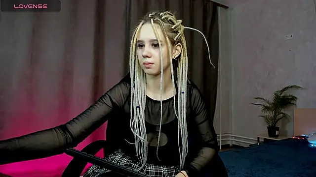 Snapshot of Valerie_Woods chatting on December 26, 2024, 7:03 am Valerie Woods online show from December 26, 2024, 7:03 am