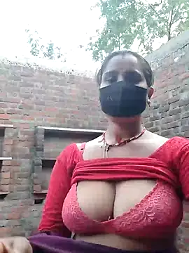 Snapshot of Hey_Ziya chatting on February 11, 2026, 11:37 am Hey Ziya online show from February 11, 2026, 11:37 am