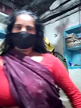 Snapshot of Hey_Ziya chatting on February 13, 2026, 5:47 am Hey Ziya online show from February 13, 2026, 5:47 am