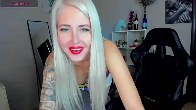 Snapshot of Mermaid_N chatting on September 24, 2025, 1:31 am Mermaid N online show from September 24, 2025, 1:31 am