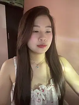 Snapshot of Bae1103 chatting on April 14, 2026, 8:09 am Bae1103 online show from April 14, 2026, 8:09 am